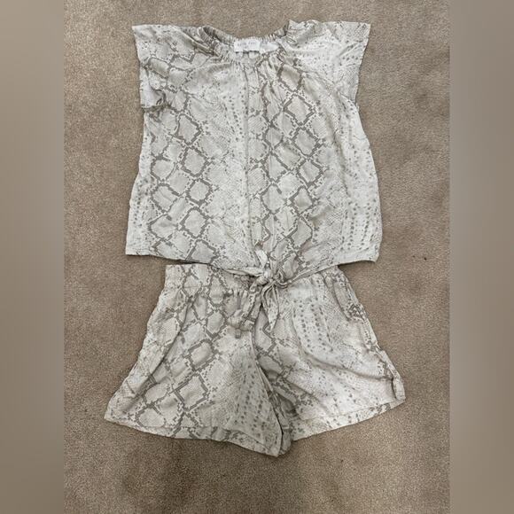 Bella Dahl Girls taupe reptile print shorts set, size 12 top, 10 shorts - Picture 1 of 9